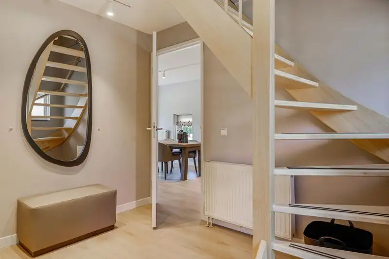 Buitenaanzicht van de Luxe 8-persoons accommodatie